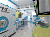 俗話說工欲善其事必先利其器，干洗設備對于干洗店來說非常重要，現在常見的干洗設備主要有石油干洗機和四氯乙烯干洗機，此外還包括其他一系列的設備，比如整燙熨平設備，有發生器和燙臺熨斗等；還有水洗烘干設備，包括水洗機和烘干機；還有去漬消毒設備，以及一些輔助設備，比如成衣立體包裝機，傳送線，還有洗鞋機、護理機等各式各樣的設備。